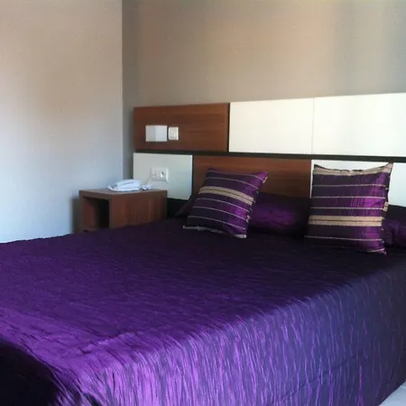Holidays & Work Hotel 3*