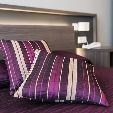 Hotel Holidays & Work Sanary-sur-Mer